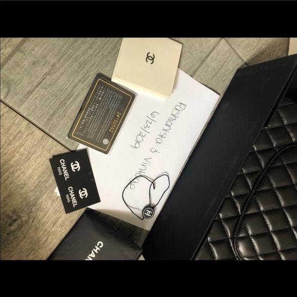 SCAMMER ALERT ❗️❗️F🅰️ke Chanel - brooklynn1989 - Picture 3 of 8